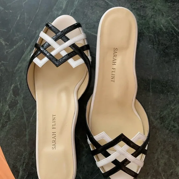 NWOB Sarah Flint Slip On Sandal Sz 39 - Picture 6 of 6